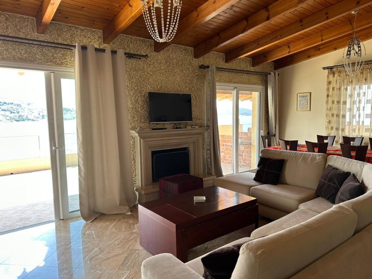 Penthouse Sea View Appartement Sarandë Buitenkant foto