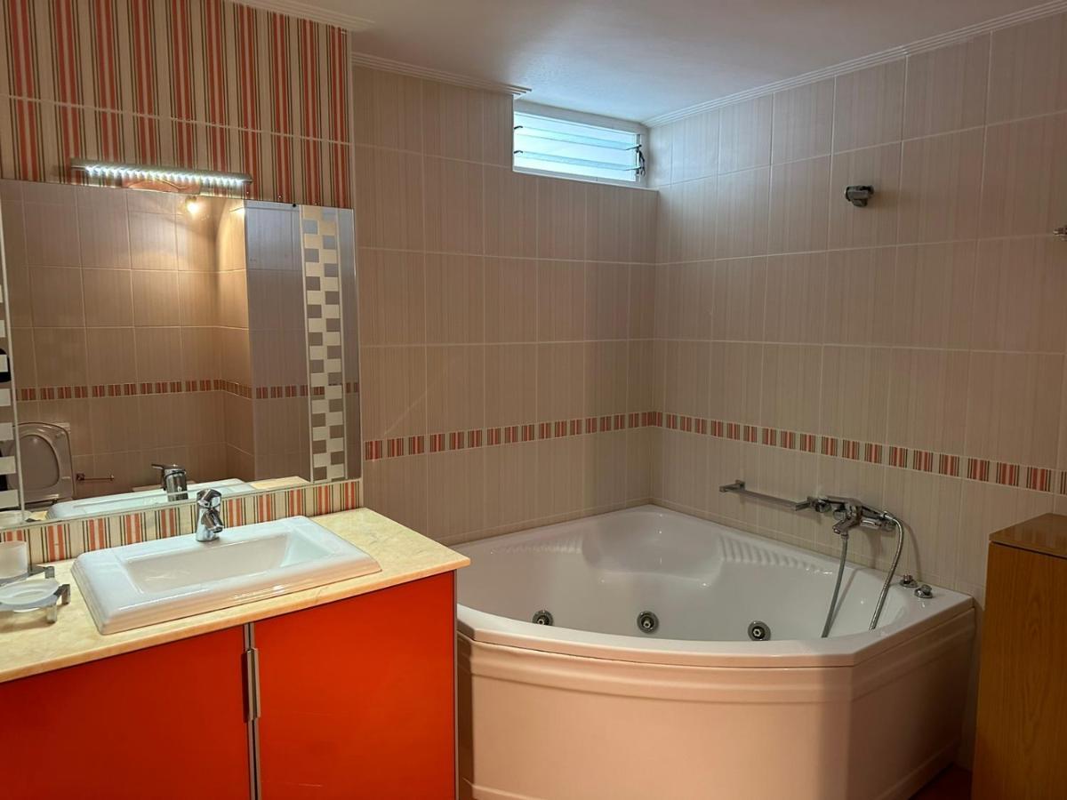 Penthouse Sea View Appartement Sarandë Buitenkant foto