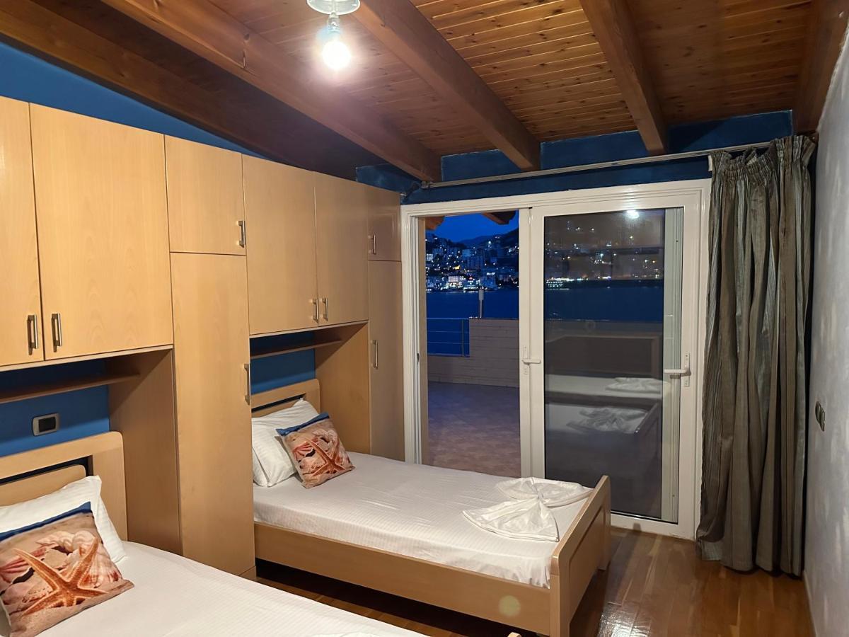 Penthouse Sea View Appartement Sarandë Buitenkant foto