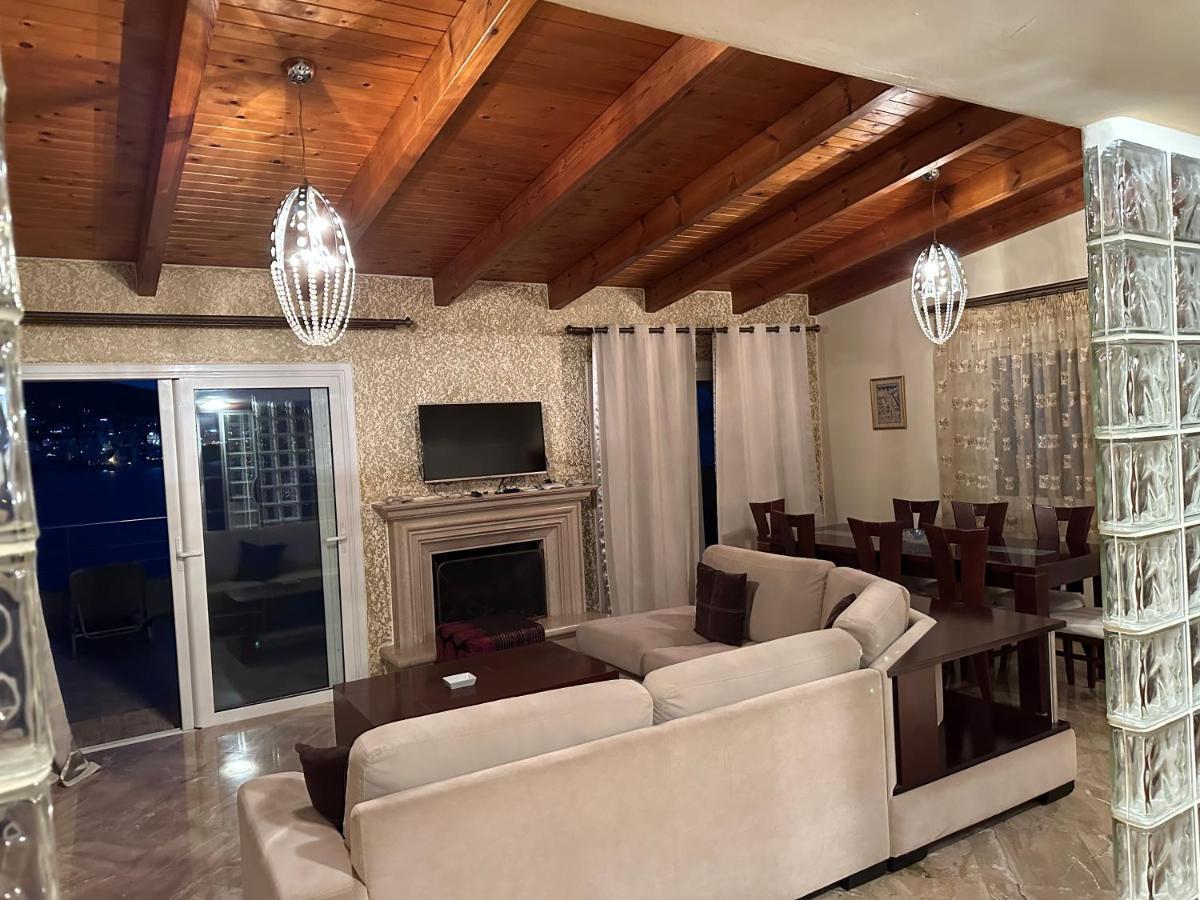 Penthouse Sea View Appartement Sarandë Buitenkant foto